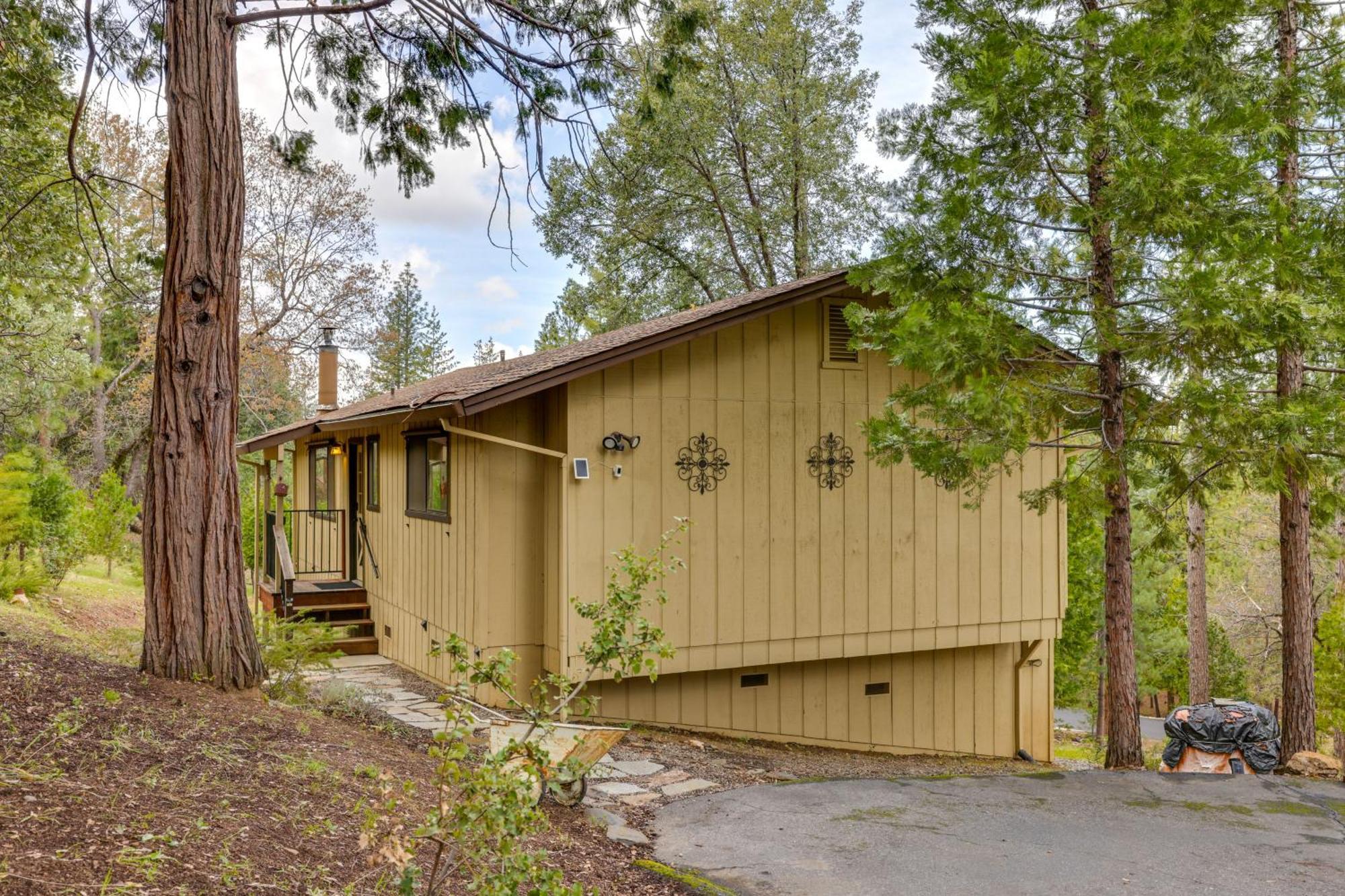 Serene Groveland Cabin Rental Near Yosemite! Екстер'єр фото