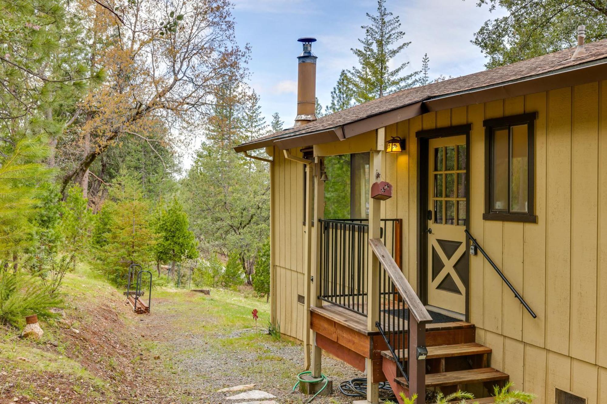 Serene Groveland Cabin Rental Near Yosemite! Екстер'єр фото
